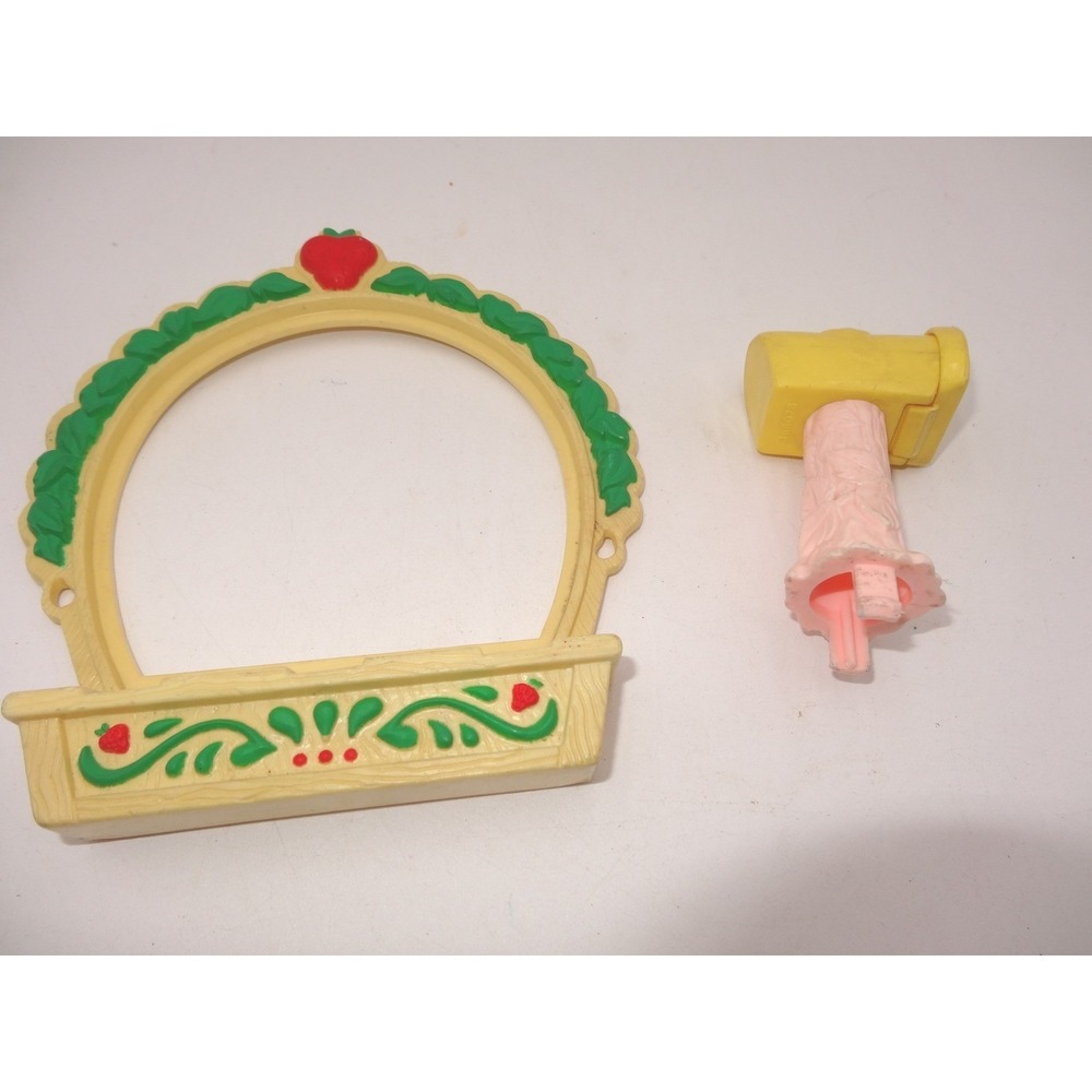 Strawberry Shortcake Berry Happy Home Replacement Parts Window Trim Mailbox‎